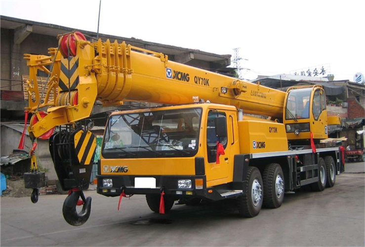 化州市吊车出租选择重点