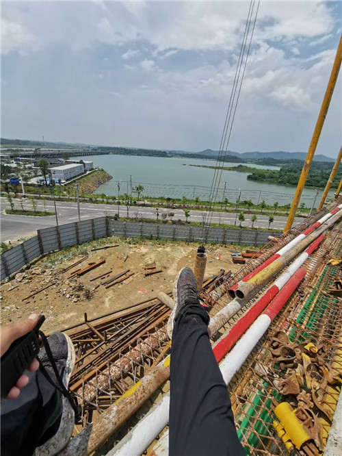 化州市作业中发生设备损坏或人员意外，责任怎么划分？